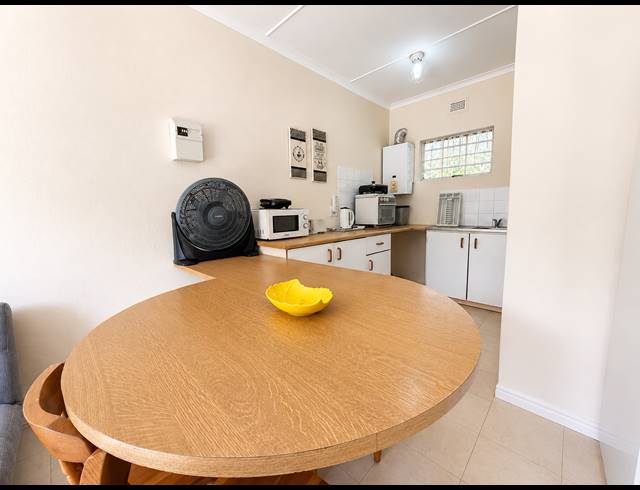 200M² LODGE FOR SALE IN GLENMORE